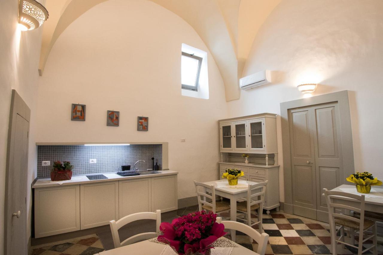Le Finestre Su Porta Carrese - Luxury Rooms Matino Exteriör bild