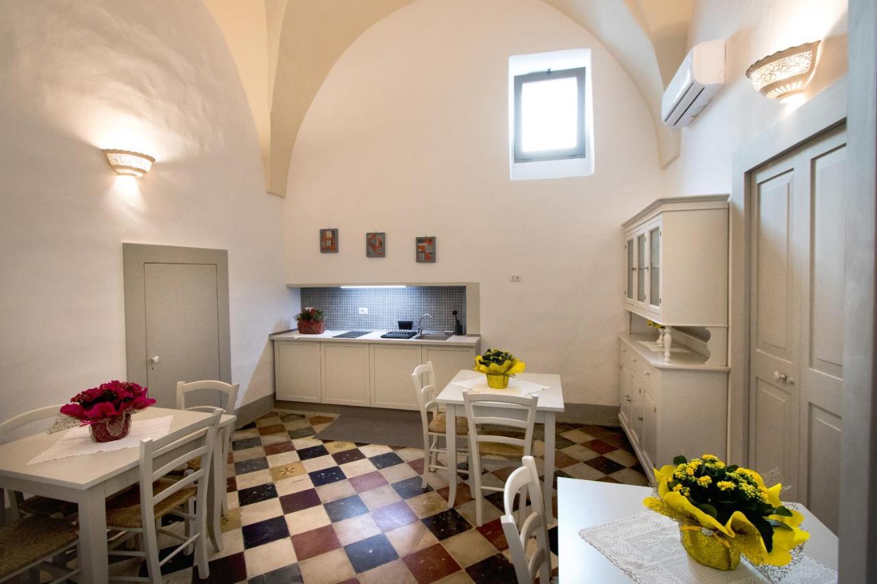 Le Finestre Su Porta Carrese - Luxury Rooms Matino Exteriör bild
