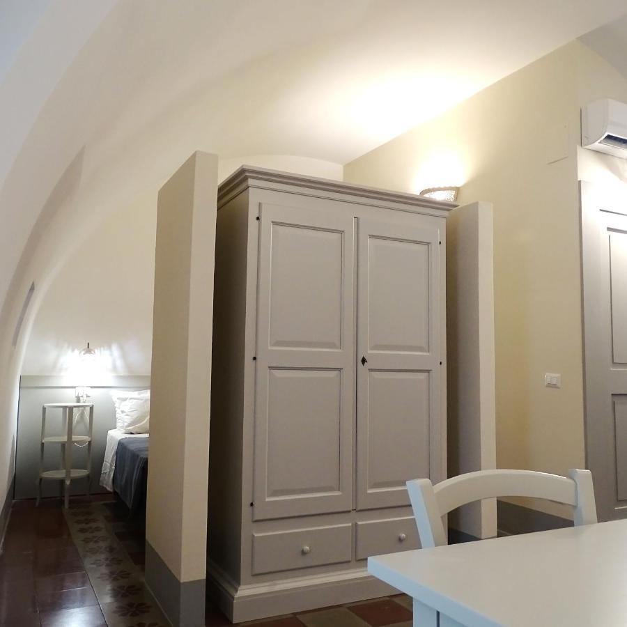 Le Finestre Su Porta Carrese - Luxury Rooms Matino Exteriör bild
