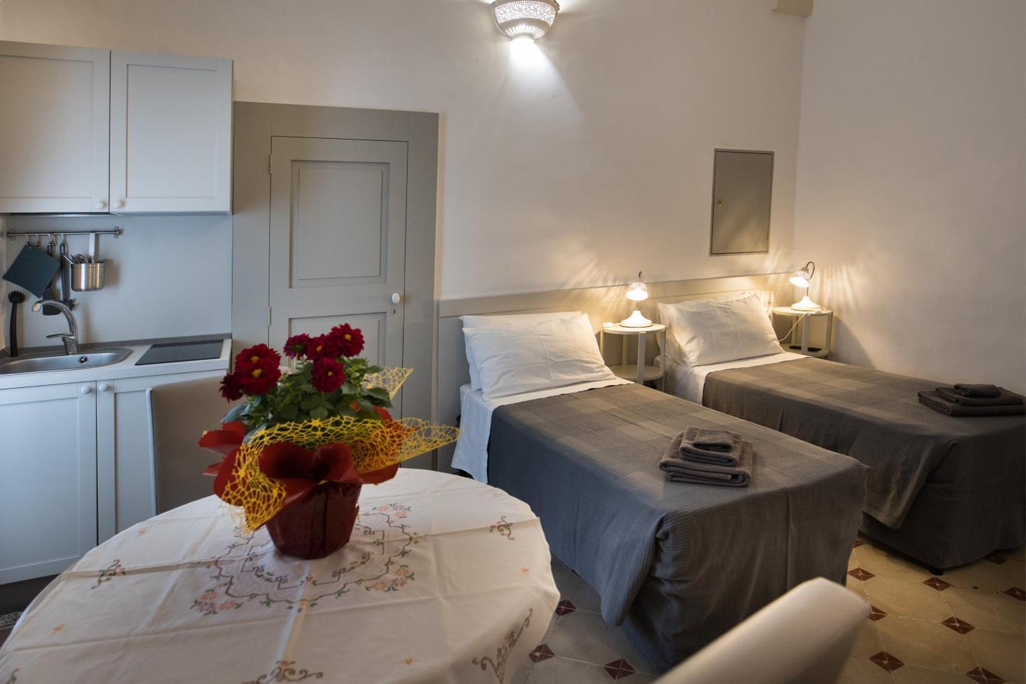 Le Finestre Su Porta Carrese - Luxury Rooms Matino Exteriör bild