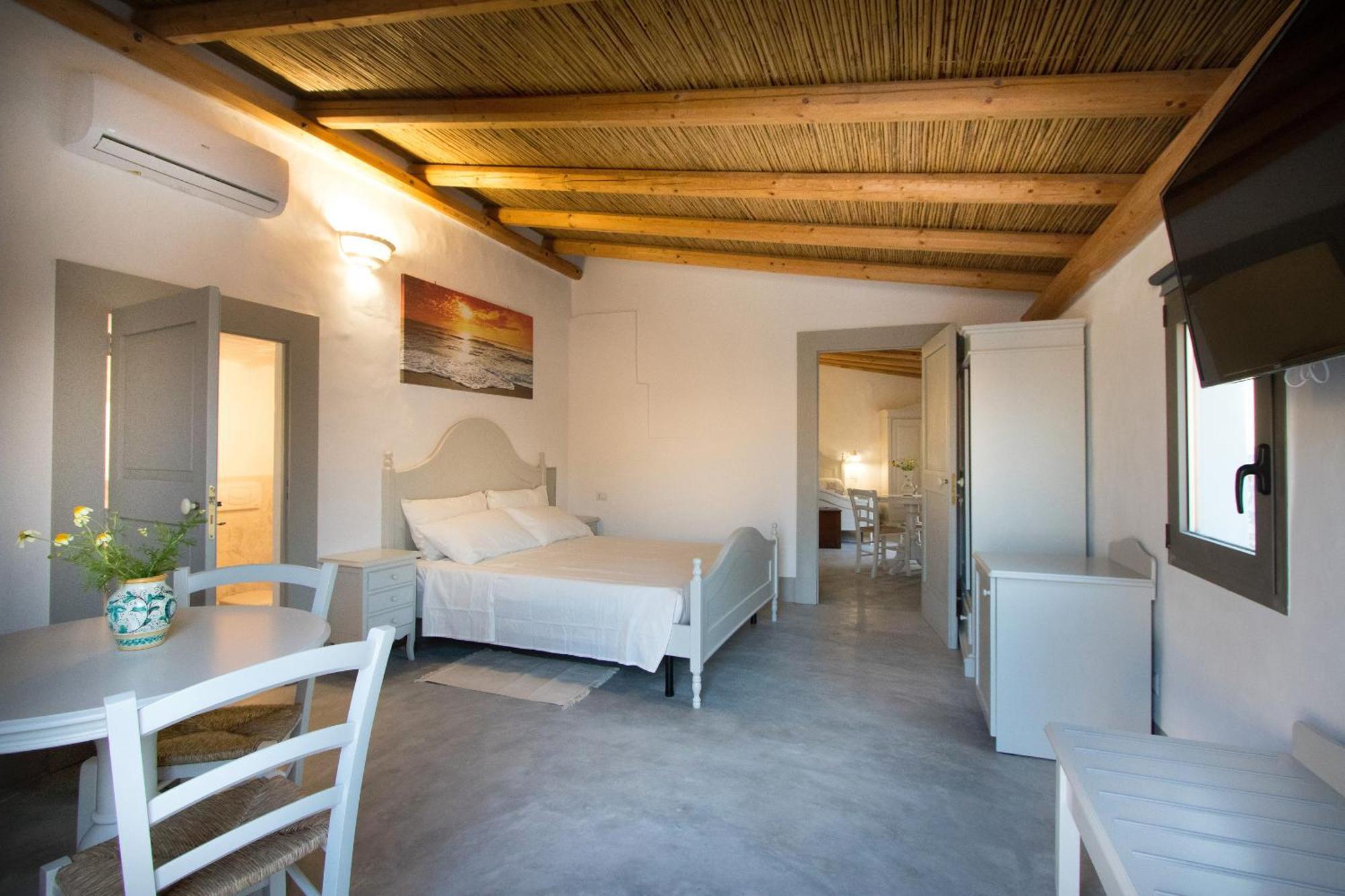Le Finestre Su Porta Carrese - Luxury Rooms Matino Exteriör bild